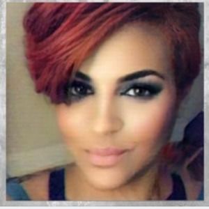 Meet your Posher, Monica